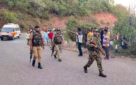 ജമ്മു കശ്മീരിലെ പഹൽഗാമിൽ വിനോദസഞ്ചാരികൾക്ക് നേരെ ആക്രമണം. 24 പേർ കൊല്ലപ്പെട്ടു