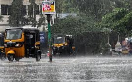 കേരളത്തിൽ അടുത്ത അഞ്ചു ദിവസത്തിനുള്ളിൽ കനത്ത മഴയുണ്ടാകുമെന്ന് കാലാവസ്ഥ നിരീക്ഷണ കേന്ദ്രം