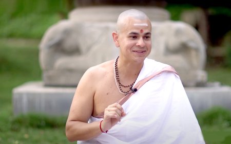 ജോണാസ് മാസെട്ടി, ആചാര്യ വിശ്വനാഥ എന്നറിയപ്പെടുന്ന പ്രഗത്ഭനായ ഒരു ആചാര്യനാണ്