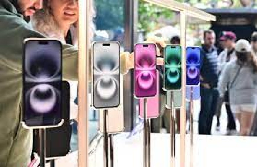 ബെസൽ-ലെസ് ഡിസൈനിൽ ഐ ഫോൺ