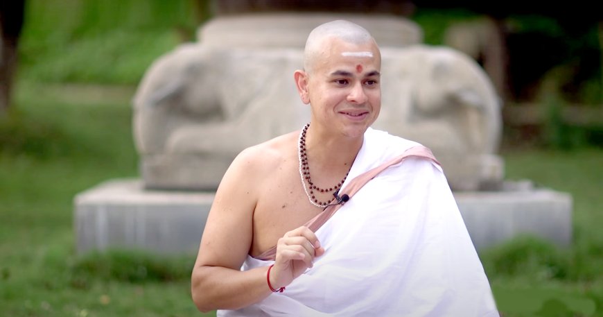ജോണാസ് മാസെട്ടി, ആചാര്യ വിശ്വനാഥ എന്നറിയപ്പെടുന്ന പ്രഗത്ഭനായ ഒരു ആചാര്യനാണ്