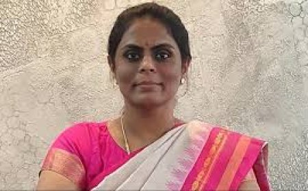 സ്കൂൾ വിദ്യാർത്ഥികളോട് ടോയ്ലറ്റുകൾ ശുചിയാക്കണം,തെലങ്കാനയിൽ ഐഎഎസ് ഉദ്യോഗസ്ഥയുടെ നിർദേശം