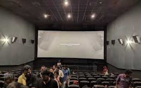 സിനിമ റിവ്യൂകൾ ചെയ്യാൻ പലരും പണം ആവശ്യപ്പെടുന്നുണ്ടെന്ന് തമിഴ് സിനിമ നിർമാതാവ് ധനഞ്ജയൻ