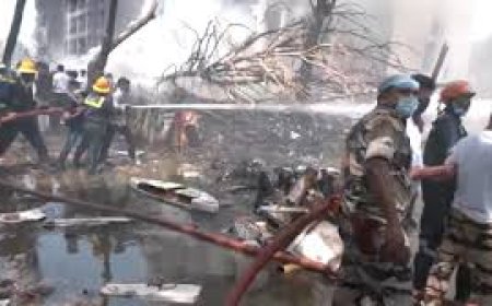 എയർ ഇന്ത്യ ഫ്ലൈറ്റ് തകർന്നുവീഴുന്നതിന് മുൻപ് ഗുരുതര സാങ്കേതിക പ്രശ്‌നം ഉണ്ടെന്ന സന്ദേശം നൽകിയിരുന്നു. എയർ ട്രാഫിക് കണ്ട്രോൾ അതിന് പ്രതികരിച്ചില്ല