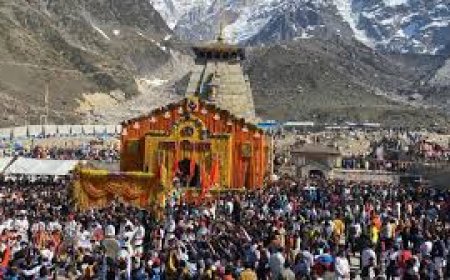 കേദാർനാഥ് തീര്‍ത്ഥാടനയാത്ര ഇന്ത്യയിലെ ഏറ്റവും പുണ്യകരമായ തീര്‍ത്ഥാടന സ്ഥലങ്ങളിലൊന്നാണ്