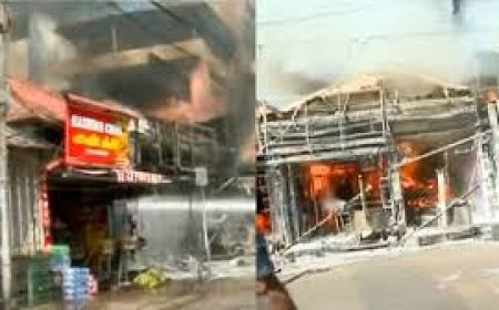 പത്തനംതിട്ട തണ്ണിത്തോടടിൽ കടകൾക്ക് തീപിടിച്ചു. രണ്ട് കടകൾക്കാണ് തീ പിടിച്ചത്