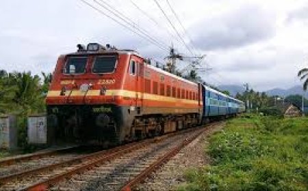 ദീർഘ കാലത്തിനുശേഷം ടിക്കറ്റ് നിരക്ക് വർധിപ്പിച്ചു ഇന്ത്യൻ റെയിൽവേ