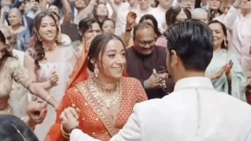 ന്യൂയോർക്ക് സിറ്റിയിലെ വാൾ സ്ട്രീറ്റിൽ നടന്ന ഒരു ഇന്ത്യൻ വിവാഹം: സോഷ്യൽ മീഡിയയിൽ വൈറലായി