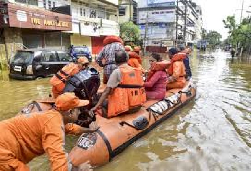 വടക്കുകിഴക്കൻ സംസ്ഥാനങ്ങളിൽ വെള്ളപ്പൊക്കത്തിലും മണ്ണിടിച്ചിലിലും 28 പേർ മരിച്ചു
