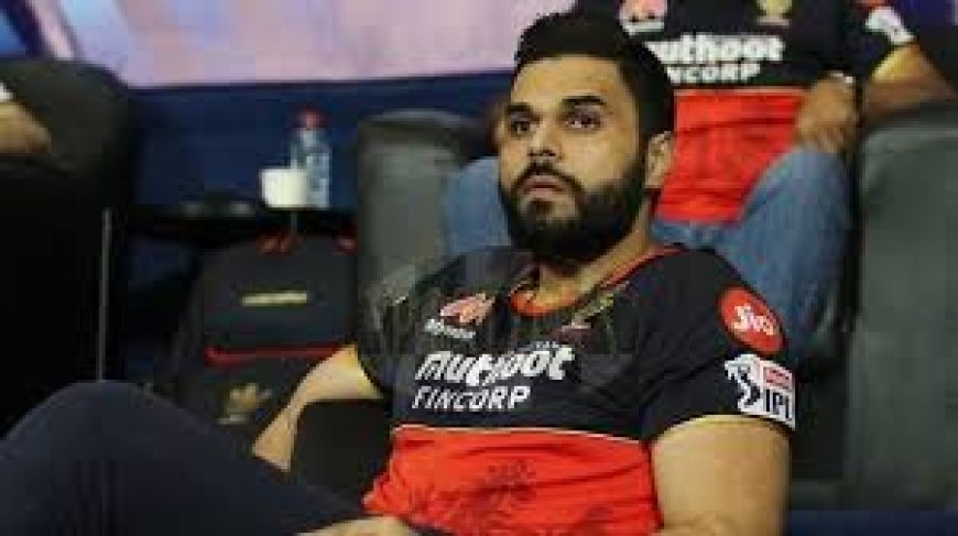 നിഖിൽ സോസാലെ: ആർസിബിയുടെ മാർക്കറ്റിംഗ് ആൻഡ് റവന്യു വിഭാഗം മേധാവിയാണ്