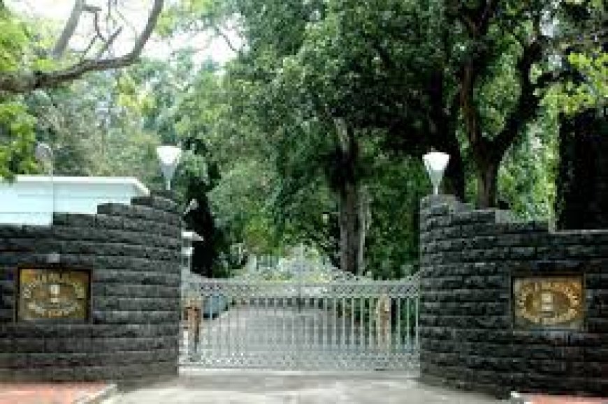 ഭാരതാംബ ചിത്രവിവാദത്തിന് പിന്നാലെ നിലപാട് കടുപ്പിച്ച് രാജ്ഭവൻ