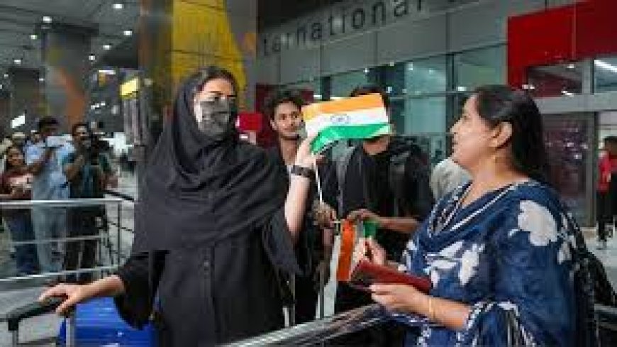 ഇറാനിൽ കുടുങ്ങിയ ഇന്ത്യൻ പൗരന്മാരെ ഇന്ത്യയിലെത്തിക്കാൻ സഹായം നൽകി ഇറാൻ