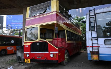 കൊച്ചിയിൽ യാത്രക്കാർക്കായി പുതിയ ഡബിൾ ഡെക്കർ ബസ് സർവീസ് കെഎസ്ആർടിസി ആരംഭിച്ചു