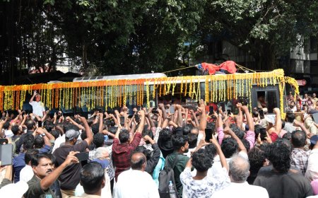 വിഎസ് അച്യുതാനന്ദന്റെ സംസ്കാരം ഇന്ന് നടക്കും. ചടങ്ങുകൾ കഴിയുന്നത് വരെ ആലപ്പുഴ ന​ഗരത്തിൽ ​ഗതാ​ഗത നിയന്ത്രണങ്ങൾ ഏർപ്പെടുത്തി