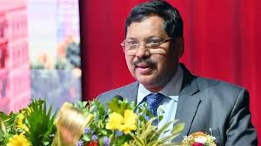 ഗുരുതരമായ അണുബാധയെ തുടർന്ന് ചീഫ് ജസ്റ്റിസ് ബിആർ ഗവായിയെ ആശുപത്രിയിൽ പ്രവേശിപ്പിച്ചു