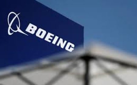 50% താരിഫ് ഏർപ്പെടുത്തിയതിനെത്തുടർന്ന് യുഎസിൽ നിന്ന് ബോയിംഗ് ജെറ്റുകൾ വാങ്ങുന്നതിനുള്ള 3.6 ബില്യൺ ഡോളറിന്റെ കരാറിൽ ഇന്ത്യ താൽക്കാലികമായി നിർത്തിവച്ചതായി റിപ്പോർട്ട്