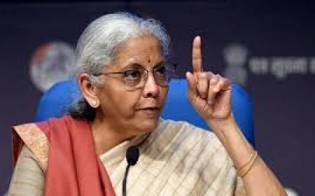 നാല് ജിഎസ്‌ടി നികുതി സ്ലാബുകൾ രണ്ടായി കുറയ്ക്കാനുള്ള നിർണായക കേന്ദ്രശുപാർശ ജിഎസ്ടി കൗൺസിൽ യോഗം അംഗീകരിച്ചു