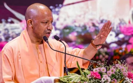 ഐ ലവ് മുഹമ്മദ്' പ്രതിഷേധക്കാർക്ക് യോഗി ആദിത്യനാഥ് മുന്നറിയിപ്പ് നൽകി