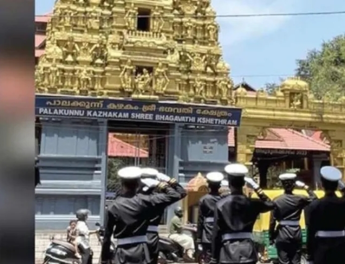 കഴിഞ്ഞ 10 വർഷമായി മുസ്ലീം യുവാക്കൾ ക്ഷേത്രത്തിന് വന്ദനം ചെയ്യുന്ന രീതി അവർ പിന്തുടരുന്നു