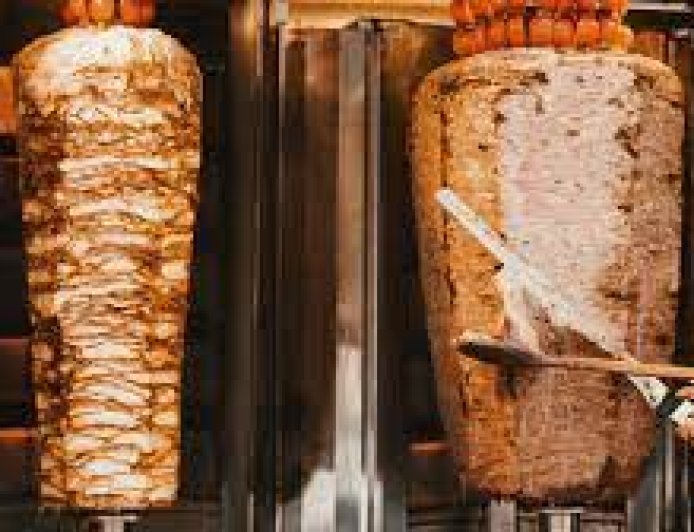 കണ്ണൂരിൽ ഷവർമ കഴിച്ച 14 കുട്ടികളെ ആശുപത്രിയിൽ പ്രവേശിപ്പിച്ചു