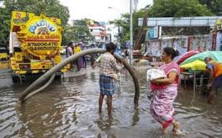തമിഴ്‌നാടിന്റെ വടക്കൻ തീരപ്രദേശങ്ങളിൽ റെഡ് അലേർട്ട് പ്രഖ്യാപിച്ചു