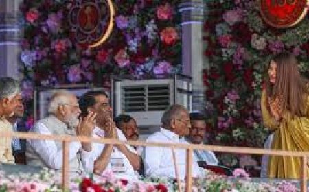 ഭഗവാൻ ശ്രീ സത്യസായി ബാബയുടെ 100-ാം ജന്മവാർഷിക ആഘോഷങ്ങളിൽ പങ്കെടുത്തു ഐശ്വര്യ റായ്