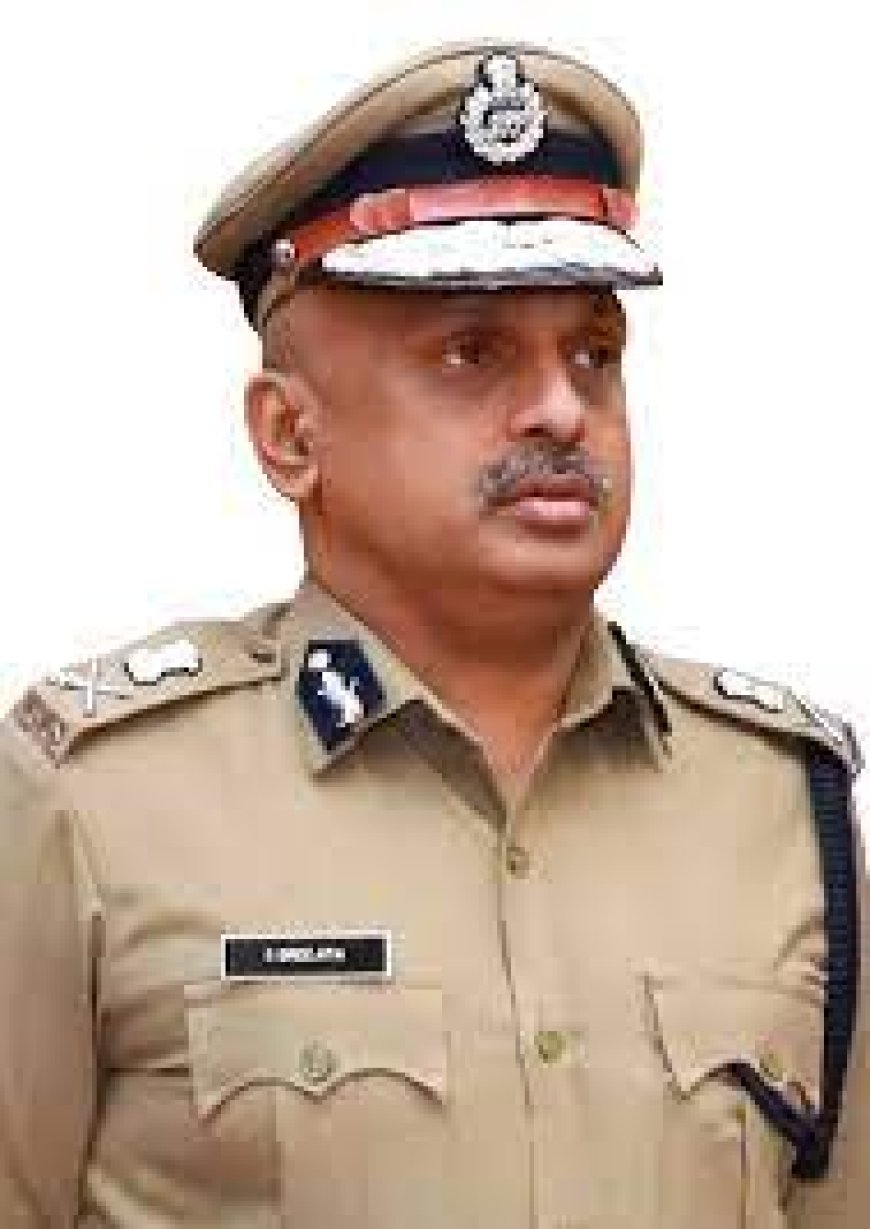 ശബരിമലയിലേക്ക് ഭക്തർ അനിയന്ത്രിതമായി എത്തുകയാണ്.കാര്യങ്ങൾ കൈവിട്ട് പോയിട്ടില്ല. എസ് ശ്രീജിത്ത്