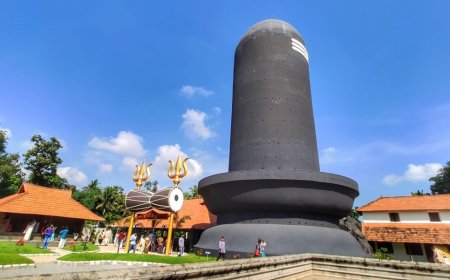 ലോകത്തിലെ ഏറ്റവും വലിയ ശിവലിംഗം സ്ഥിതി ചെയ്യുന്നത് നമ്മുടെ കേരളത്തിലാണ്