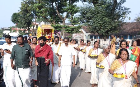 ചക്കുളത്തുകാവ് തിരുവാഭരണ ഘോഷയാത്രക്ക് ഉജ്ജ്വല വരവേൽപ്പ്