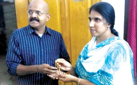 ഹരിത കർമ്മ സേനാ അംഗത്തിന് നഷ്ടപ്പെട്ട മാലയും താലിയും ഒന്നരമാസത്തിനുശേഷം തിരികെ ലഭിച്ചു