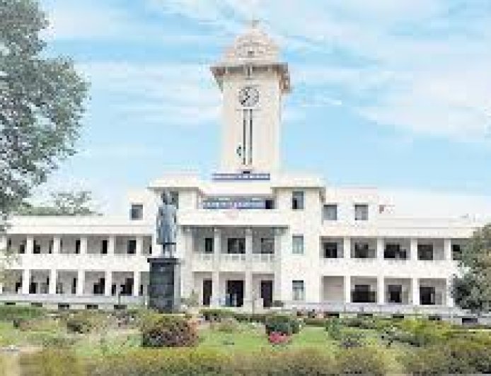 സാമ്പത്തിക ക്രമക്കേടുകൾ ആരോപിച്ച് കേരള സർവകലാശാലയിലെ സെന്റർ ഫോർ ലാറ്റിൻ അമേരിക്കൻ സ്റ്റഡീസ് വിവാദത്തിൽ