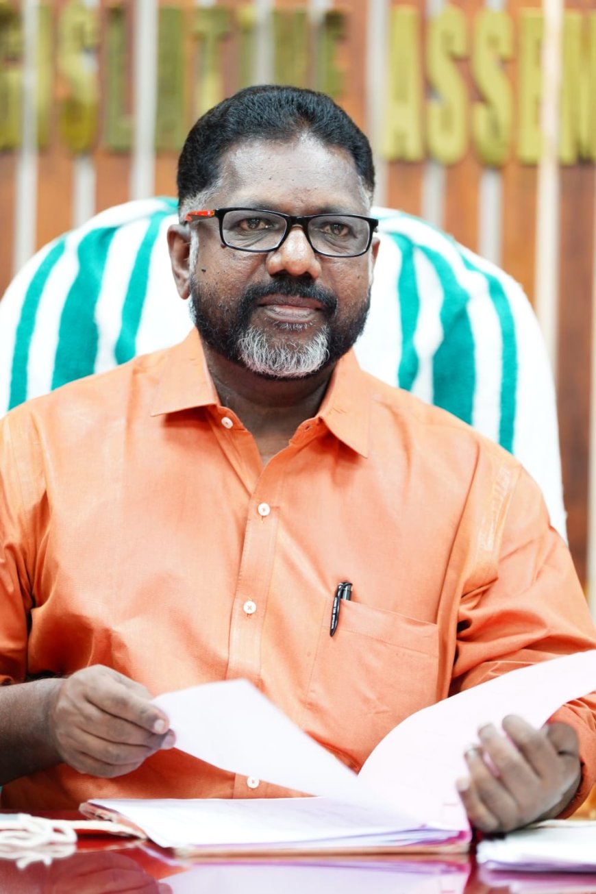 മണപ്പുറം വയോജന ക്ഷേമസമിതിയുടെ ഡോ. ബി.ആർ അംബേദ്ക്കർ സ്മ്യതിപുരസ്കാരം നിയമസഭ ഡപ്യൂട്ടി സ്പീക്കർ ചിറ്റയം ഗോപകുമാറിന്