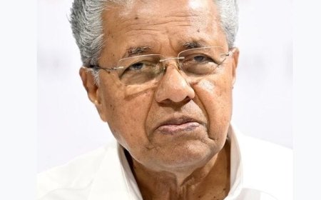 "എല്ലാവർക്കും ഭൂമി, എല്ലാ ഭൂമിയ്ക്കും രേഖ, എല്ലാ സേവനങ്ങളും സ്മാർട്ട് " - മുഖ്യമന്ത്രി