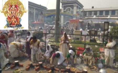 ശരണം അമ്മേ... കനിവിൻ്റെ ഹൃദയമായി .. സ്നേഹത്തിൻ്റെ നിറകുടമായി ഞങ്ങളേ കാത്തുകൊള്ളേണമേ....അമ്മേ ...."