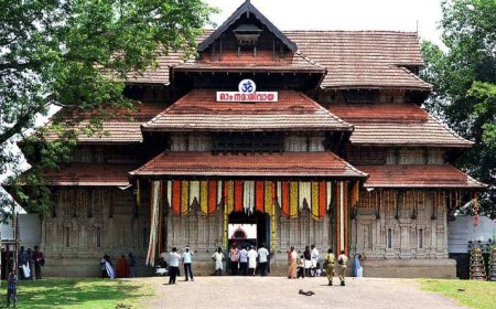 വടക്കും നാഥ ക്ഷേത്രത്തിലെ ശ്രീലകത്തെ നെയ്മല ഇടിഞ്ഞാൽ എന്തെങ്കിലും അത്യാഹിതം ദേശത്തുണ്ടാകുമെന്നാണ്  വിശ്വാസം