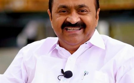 ` കേരള മുഖ്യമന്ത്രിയായി വി ഡി സതീശനെ പ്രഖ്യാപിച്ചു