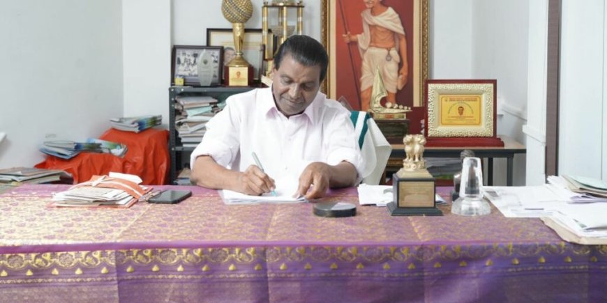 അടുത്ത മുഖ്യമന്ത്രിയെ തിരഞ്ഞെടുക്കുന്നതിന് വ്യക്തമായ പ്രക്രിയ സ്വീകരിച്ചതിന് അഭിനന്ദനം: തിരുവഞ്ചൂർ രാധാകൃഷ്ണൻ