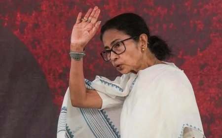 തെരഞ്ഞെടുപ്പ് പരാജയത്തെ തുടർന്ന് തൃണമൂൽ കോൺഗ്രസിനുള്ളിലെ വിള്ളലുകൾ വർദ്ധിക്കുന്നു
