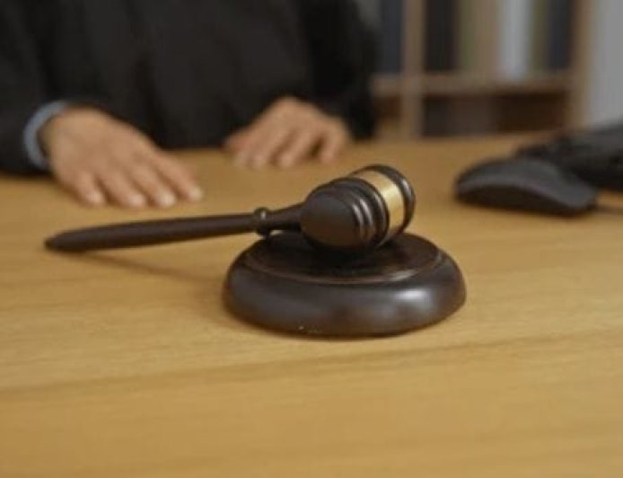 കോടതിയുടെ ചേംബറിൽ കയറി മുൻസിഫ് മജിസ്ട്രേറ്റിനു നേരെ യുവാവിൻ്റെ ആക്രമണം