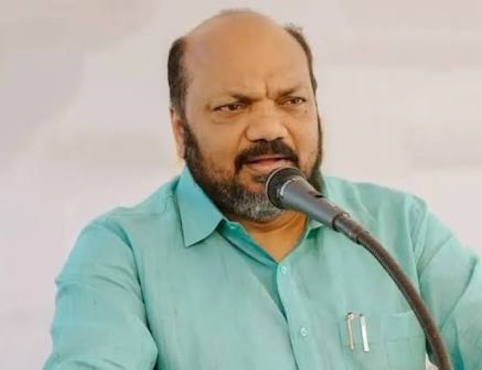 മറ്റാരുണ്ട് എല്‍ഡിഎഫ് അല്ലാതെ എന്ന മുദ്രാവാക്യം വേണ്ടത്ര ശരിയായില്ലെന്ന് സിപിഐഎം കേന്ദ്രകമ്മിറ്റി അംഗമായ പി രാജീവ്