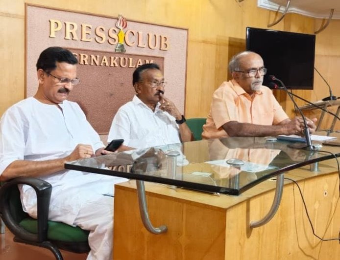 ജെ.ബി.കോശിയെ ഓർത്ത മുഖ്യമന്ത്രി ഹരിഹരൻ നായരെ മറന്നു.വീട് നന്നാക്കിയിട്ട് വേണം നാട് നന്നാക്കാൻ: ഡി.എസ്.ജെ.പി