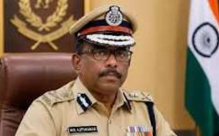 എഡിജിപി എംആർ അജിത് കുമാറിനെ സസ്‌പെൻഡ് ചെയ്തു