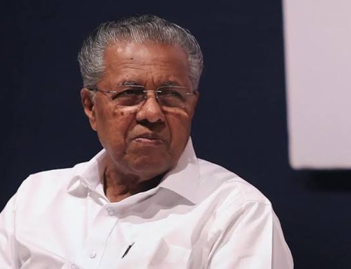 തുരങ്കപാത പദ്ധതിക്കുള്ള പാരിസ്ഥിതിക അനുമതികൾ സംബന്ധിച്ച് വസ്തുതകൾ വളച്ചൊടിച്ചെന്ന് പിണറായി വിജയൻ