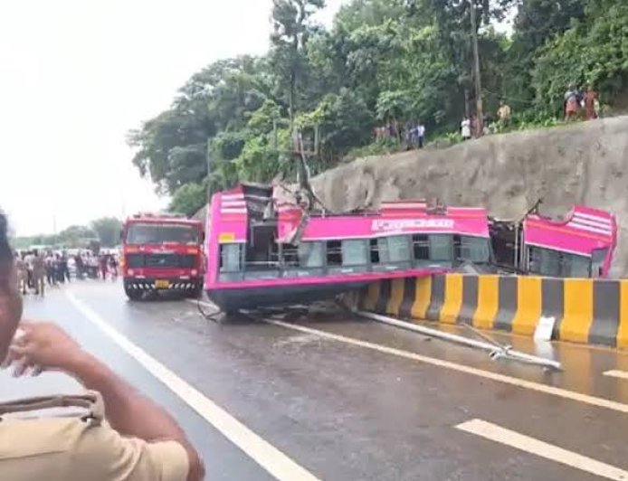 മലപ്പുറം കുറ്റിപ്പുറത്ത് ബസ് അപകടത്തില്‍ ഒരാള്‍ മരിച്ചു