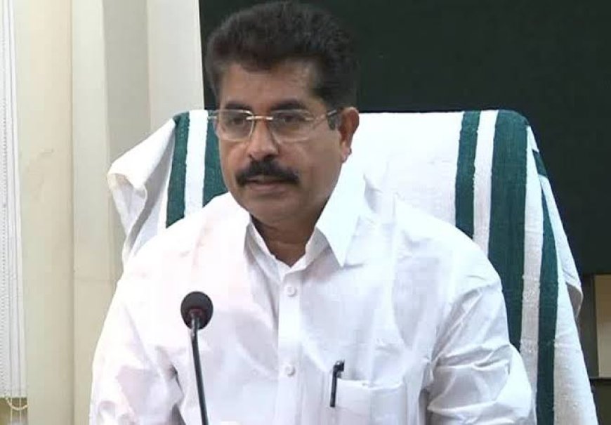 പിഎം ശ്രീ പദ്ധതിയിൽ നിന്ന് പിന്നോട്ടില്ലെന്ന് യുഡിഎഫ് കൺവീനർ അടൂർ പ്രകാശ്