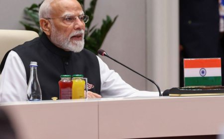 ബ്രിക്‌സ് ഉച്ചകോടിയുടെ ഭാഗമായി ലോക നേതാക്കളെ നരേന്ദ്ര മോദി സ്വാഗതം ചെയ്‌തു