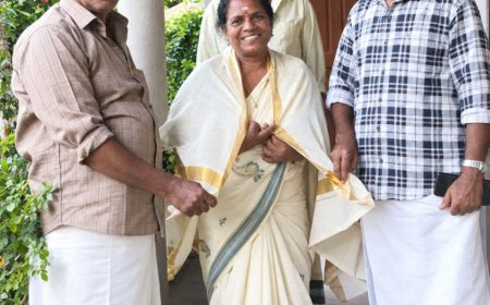 പ്രേരക് - രാധാമണി ടീച്ചർക്ക് ആദരവ് നൽകി