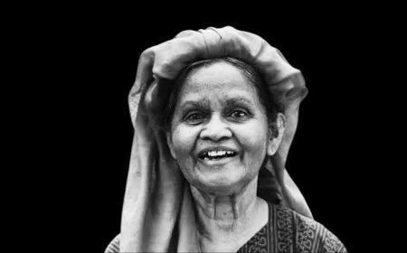 നടി സാവിത്രി ശ്രീധരൻ അന്തരിച്ചു