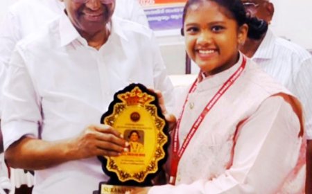 കുട്ടീക്കവയിത്രി തീർത്ഥാ വിവേകിന് സ്പീക്കറുടെ സ്നേഹാദരവ്