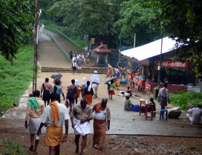 ശബരിമല സന്നിധാനത്തെ മുഴുവൻ ശുചിമുറികളും കുളിമുറികളും ഭക്തർക്ക് ഇനിമുതൽ സൗജന്യമായി ഉപയോഗിക്കാം